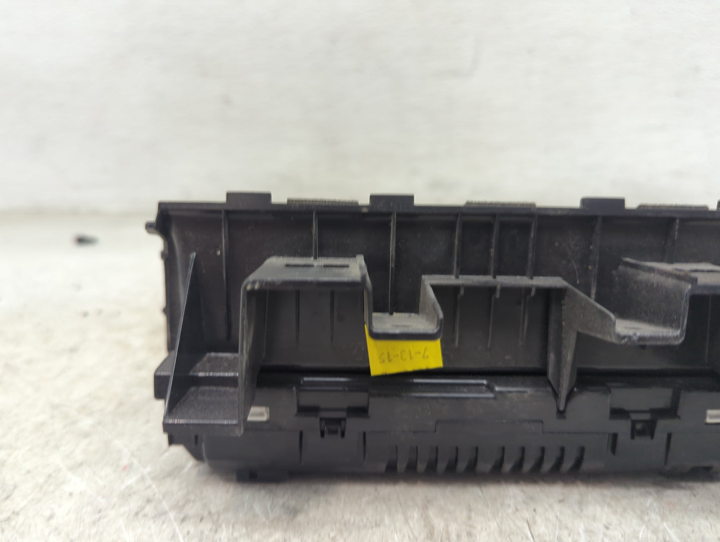 2011-2016 Chevrolet Cruze Information Display Screen 1494392 - Oemusedautoparts1.com