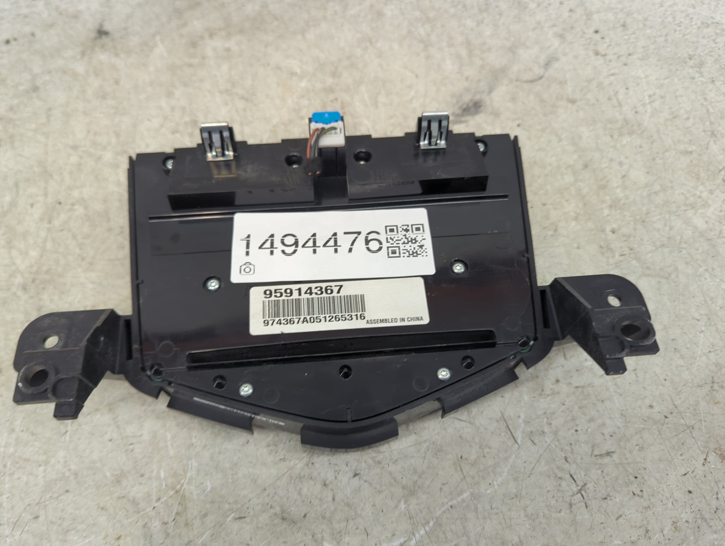 2011-2016 Chevrolet Cruze Radio Control Panel 1494476 - Oemusedautoparts1.com