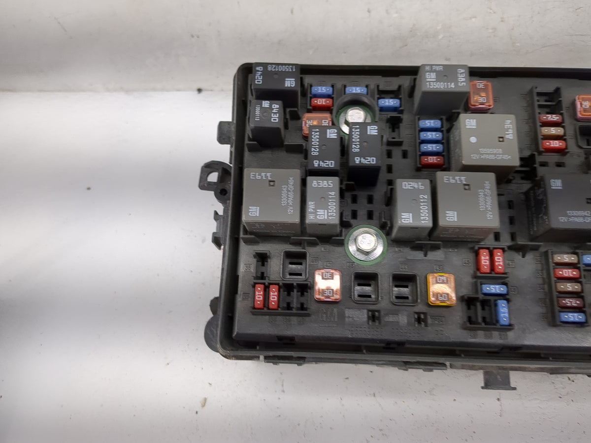 2015-2016 Chevrolet Cruze Fusebox Fuse Box Panel Relay Module P/N:13500128 13500114, 13500946, 13500114 Fits Fits 2015 2016 