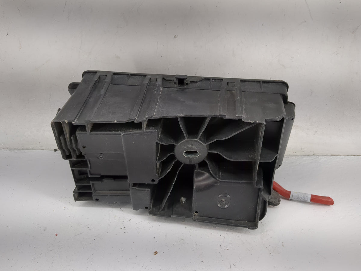 2015-2016 Chevrolet Cruze Fusebox Fuse Box Panel Relay Module P/N:13500128 13500114, 13500946, 13500114 Fits Fits 2015 2016 