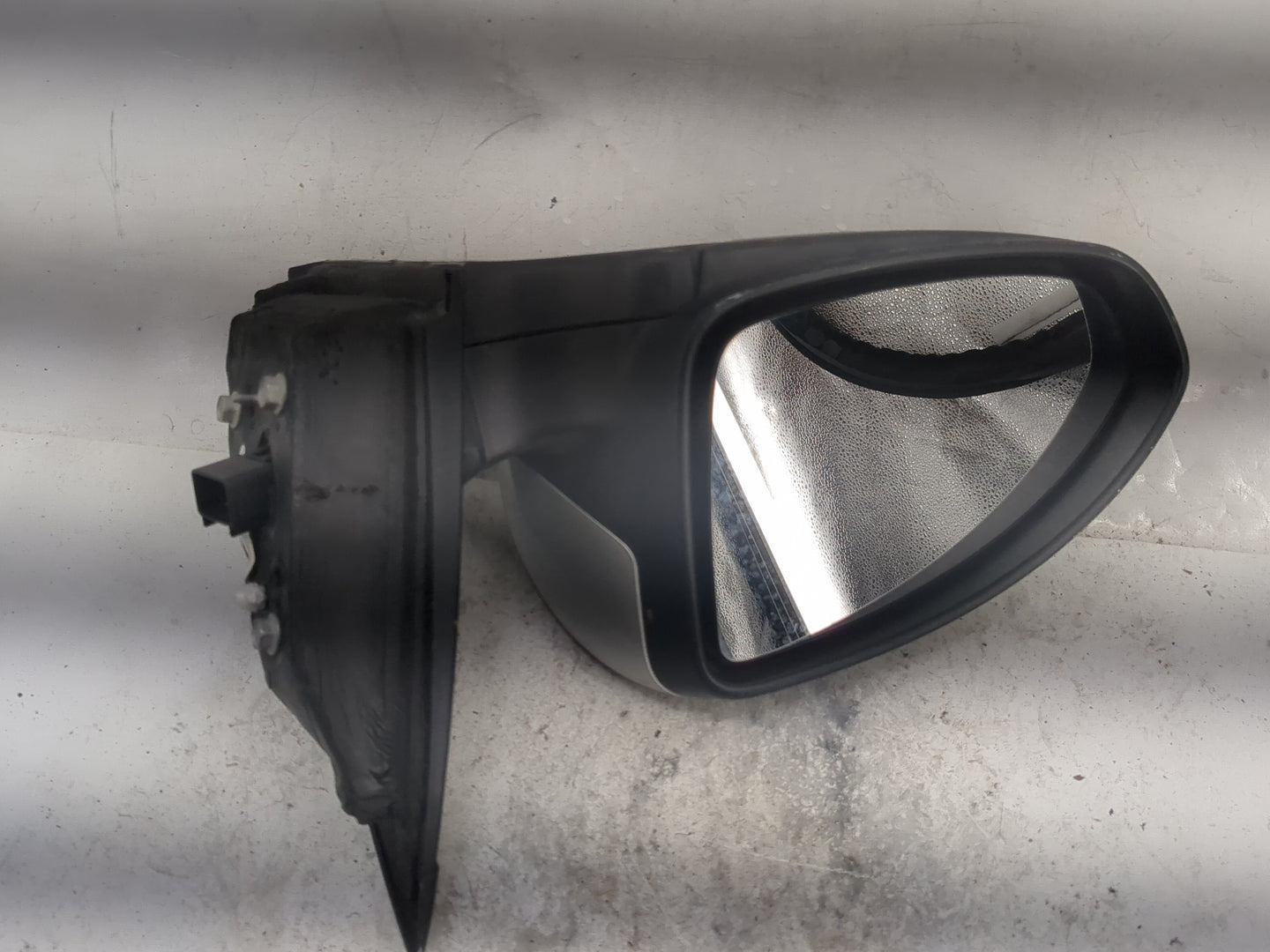 2011-2016 Chevrolet Cruze Driver Side View Mirror - Left Door Mirror OEM Used - Oemusedautoparts1.com