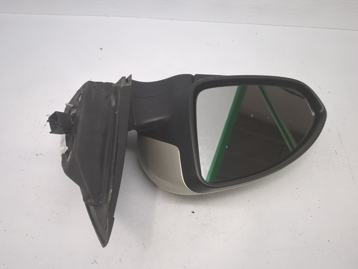 2011-2016 Chevrolet Cruze Driver Side View Mirror - Left Door Mirror OEM Used - Oemusedautoparts1.com