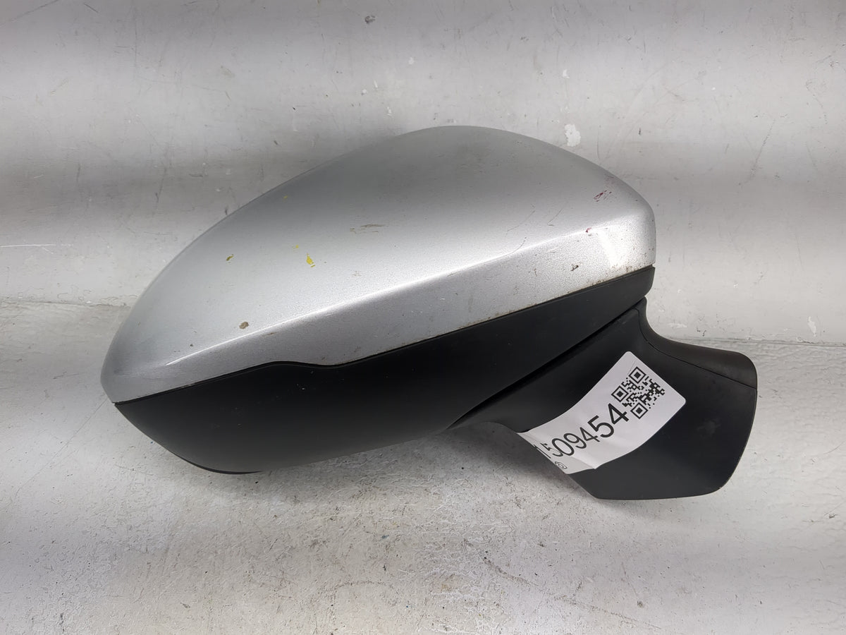 2016-2019 Chevrolet Cruze Passenger Side View Mirror - Right Door Mirror OEM Used - Oemusedautoparts1.com