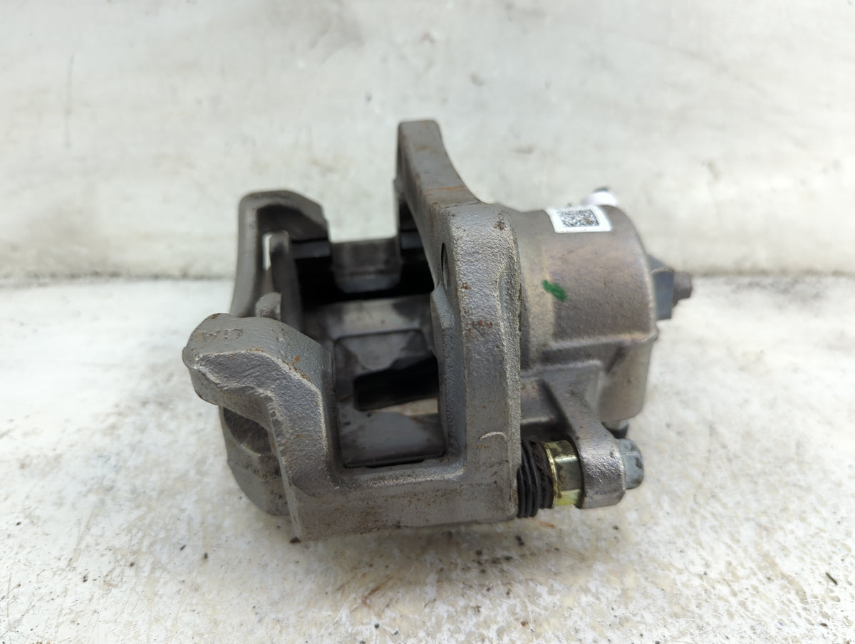 2016-2019 Chevrolet Cruze Front Passenger Right Brake Caliper 1510621 - Oemusedautoparts1.com