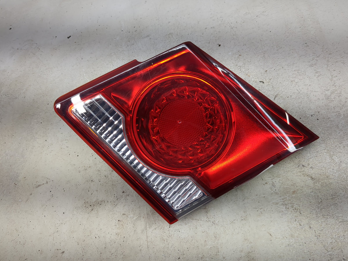 2011 Chevrolet Cruze Passenger Right Side Deck Lid Mounted Tail Light 1512426 - Oemusedautoparts1.com