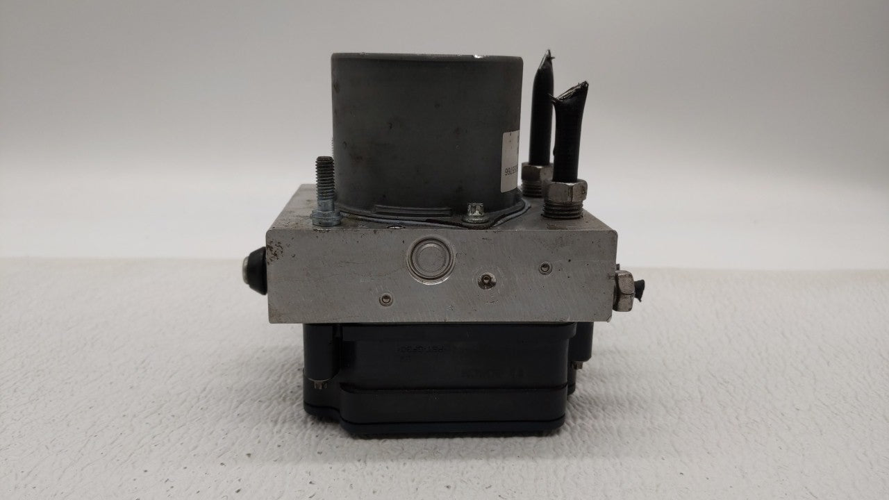 2016 Chevrolet Cruze ABS Pump Control Module Replacement P/N:065055766 Fits OEM Used Auto Parts - Oemusedautoparts1.com