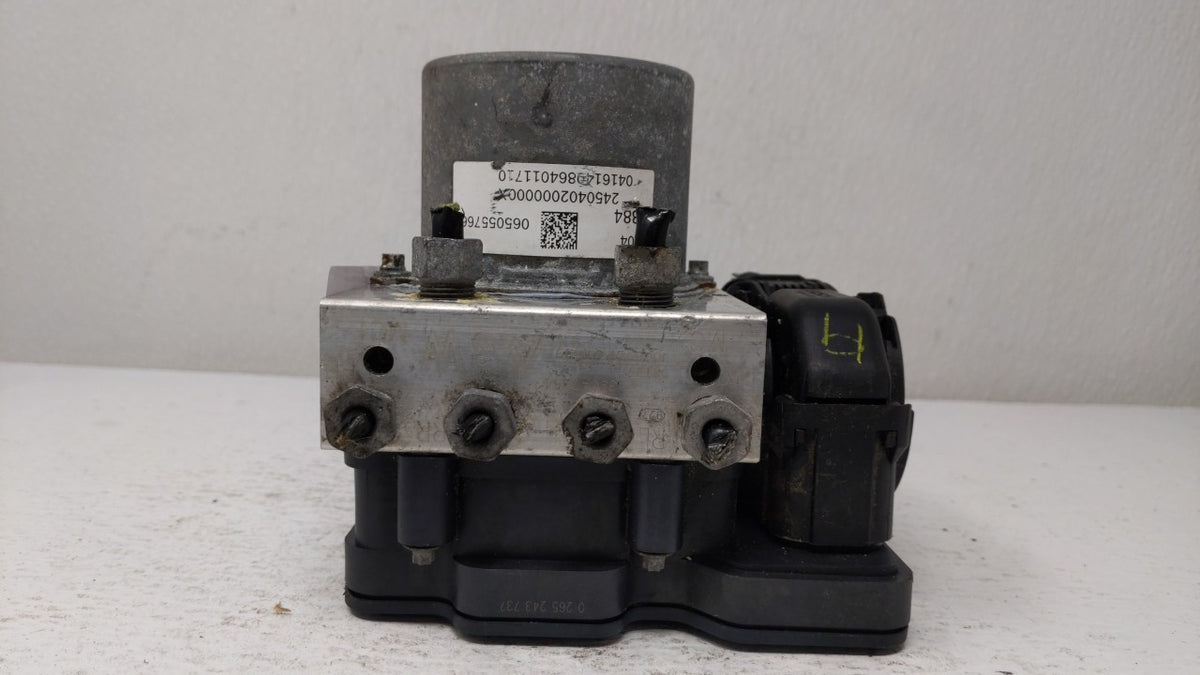 2016 Chevrolet Cruze Anti-Lock Brake ABS Pump Module Actuator OEM P/N:065055766 Fits OEM Used Auto Parts - Oemusedautoparts1