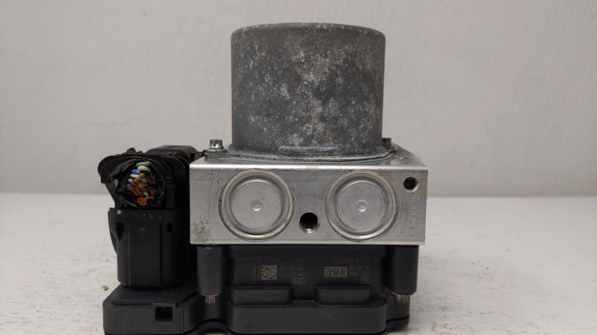 2016 Chevrolet Cruze Anti-Lock Brake ABS Pump Module Actuator OEM P/N:065055766 Fits OEM Used Auto Parts - Oemusedautoparts1