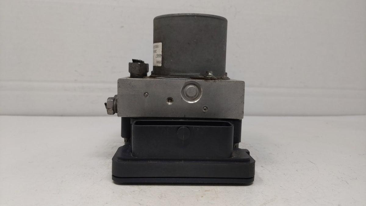 2016 Chevrolet Cruze Anti-Lock Brake ABS Pump Module Actuator OEM P/N:065055766 39042384, 39064667, 39064664 Fits OEM Used A
