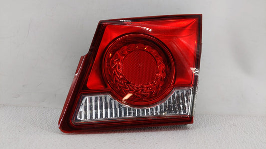 2011-2016 Chevrolet Cruze Tail Light Assembly Passenger Right OEM Fits Fits 2011 2012 2013 2014 2015 2016 OEM Used Auto Part