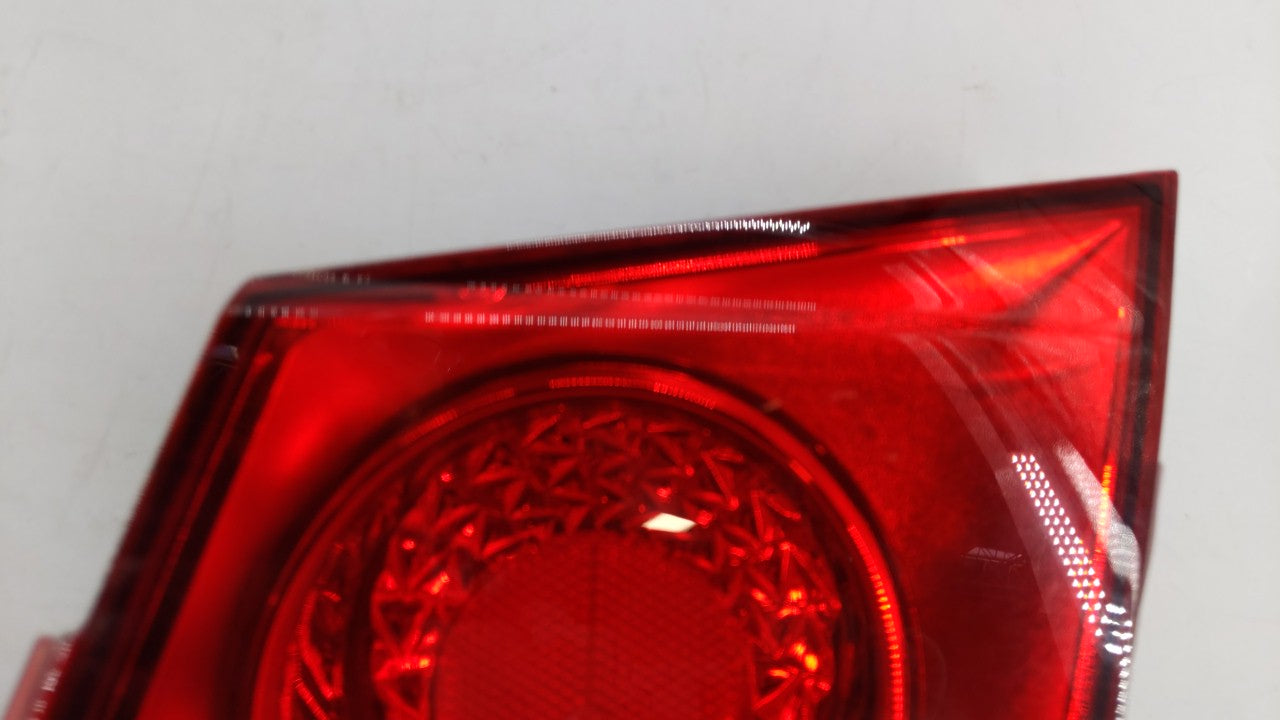 2011-2016 Chevrolet Cruze Tail Light Assembly Passenger Right OEM Fits Fits 2011 2012 2013 2014 2015 2016 OEM Used Auto Part