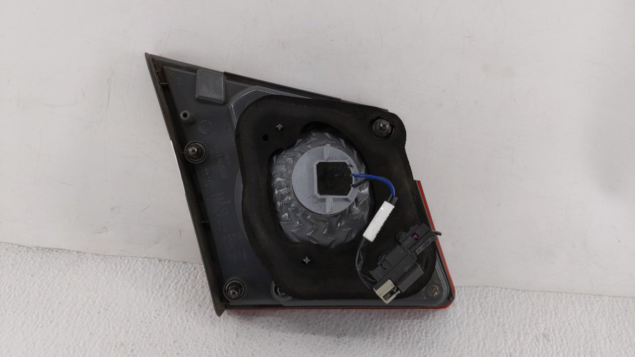 2011-2016 Chevrolet Cruze Tail Light Assembly Passenger Right OEM Fits Fits 2011 2012 2013 2014 2015 2016 OEM Used Auto Part