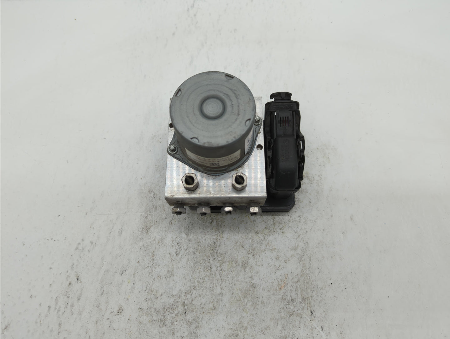 2016 Chevrolet Cruze ABS Pump Control Module Replacement P/N:065055766 39042384, 39064667, 39064664 Fits OEM Used Auto Parts