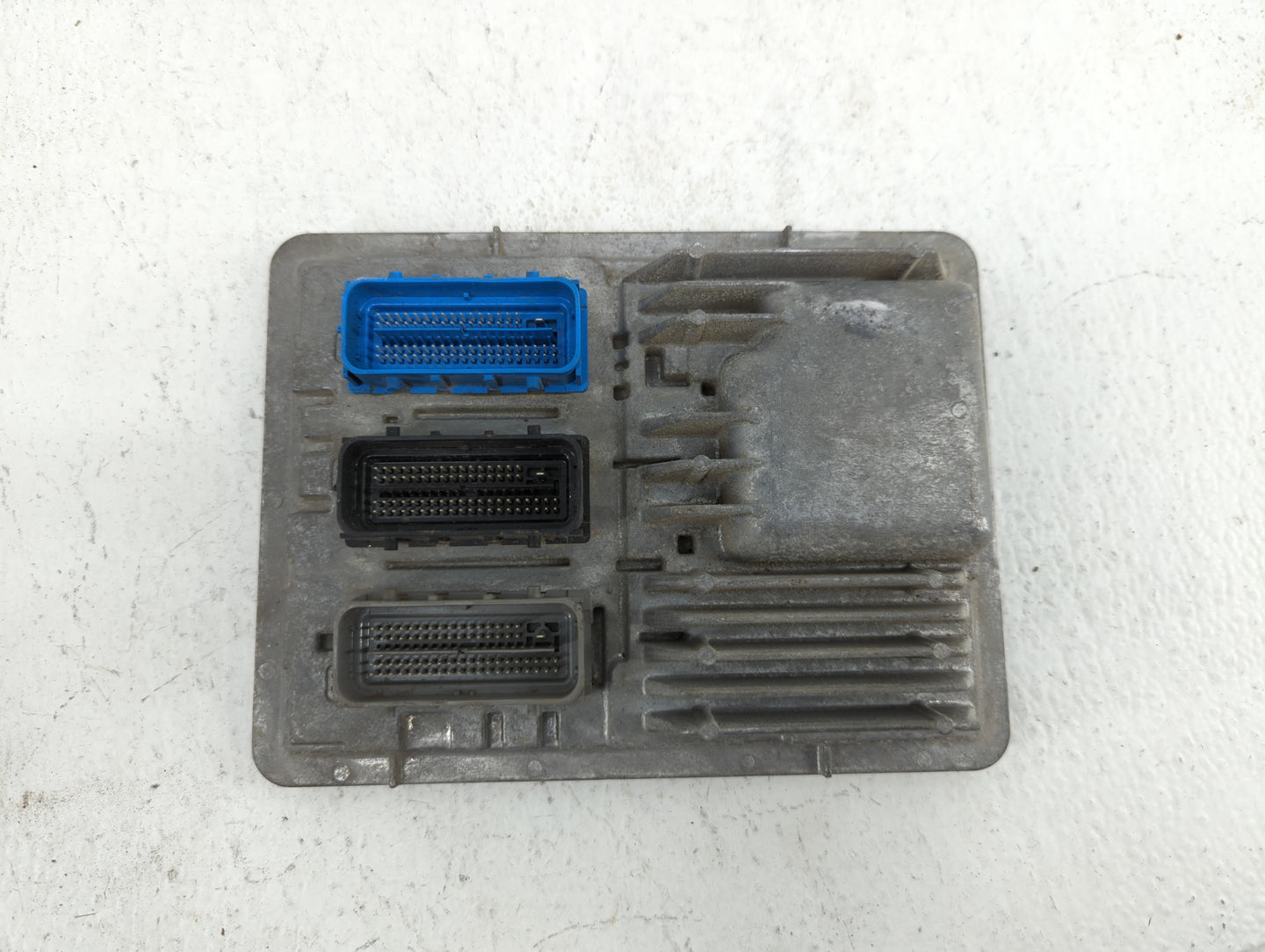 2016 Chevrolet Cruze PCM Engine Control Computer ECU ECM PCU OEM P/N:12669511 12672502, 12607096, 12675580, 12676591 Fits OE