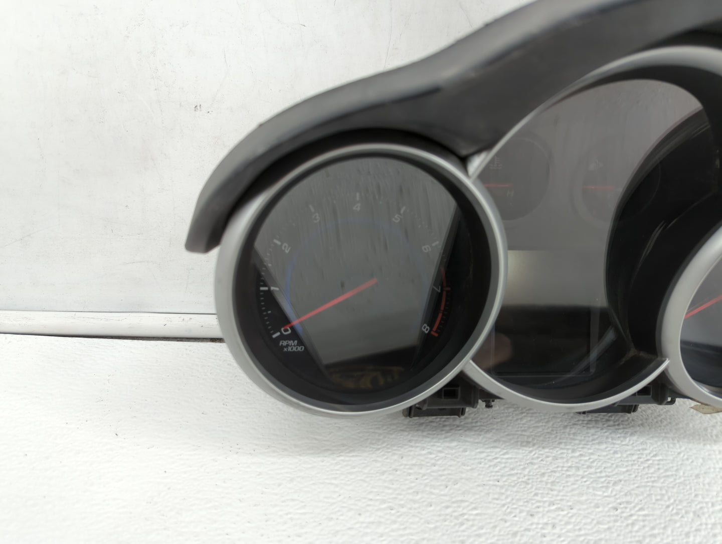 2015-2016 Chevrolet Cruze Instrument Cluster Speedometer Gauges P/N:1529918 95216802, 42362675, 811511914 Fits Fits 2015 201