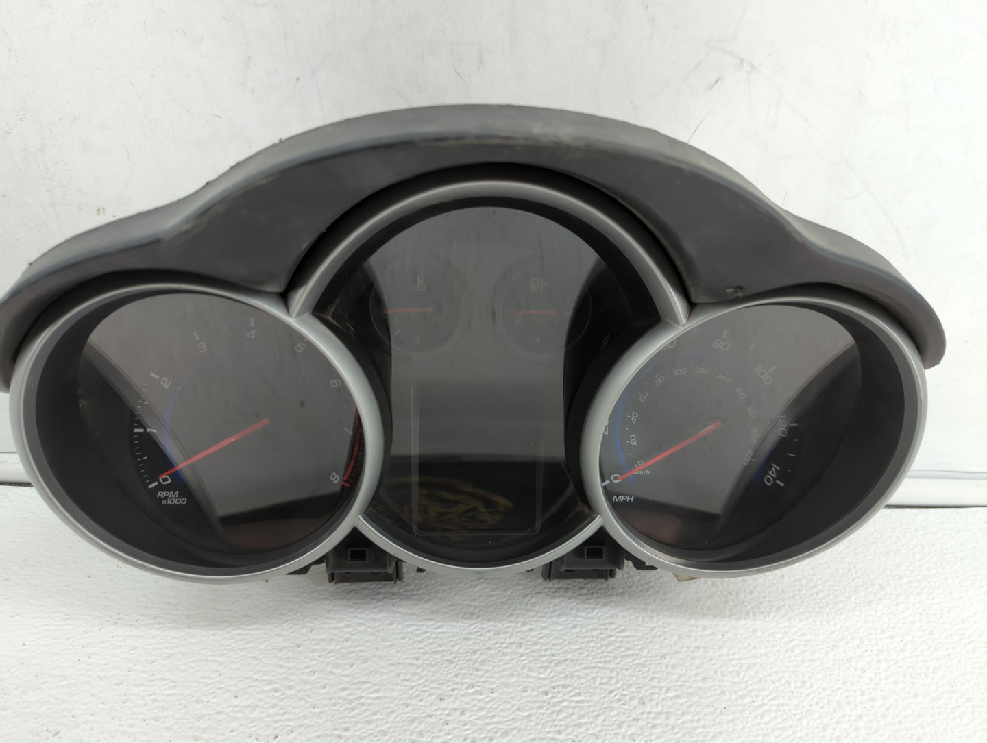 2015-2016 Chevrolet Cruze Instrument Cluster Speedometer Gauges P/N:1529918 95216802, 42362675, 811511914 Fits Fits 2015 201