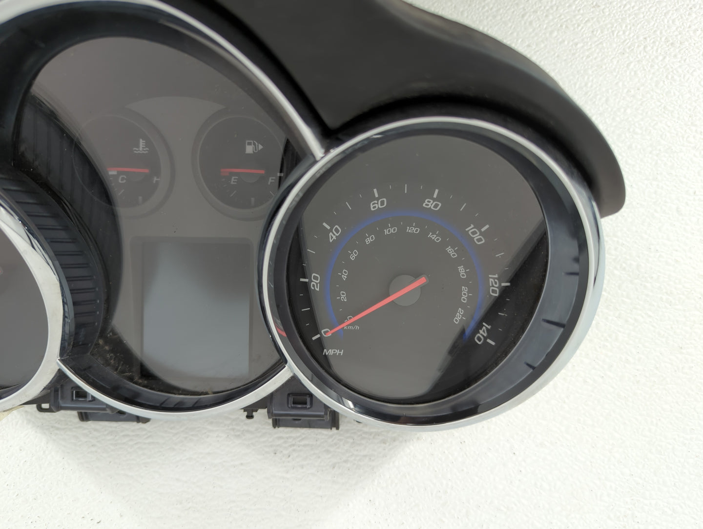2015-2016 Chevrolet Cruze Instrument Cluster Speedometer Gauges P/N:42362675 811511914, 94560794, 42362673 Fits Fits 2015 20