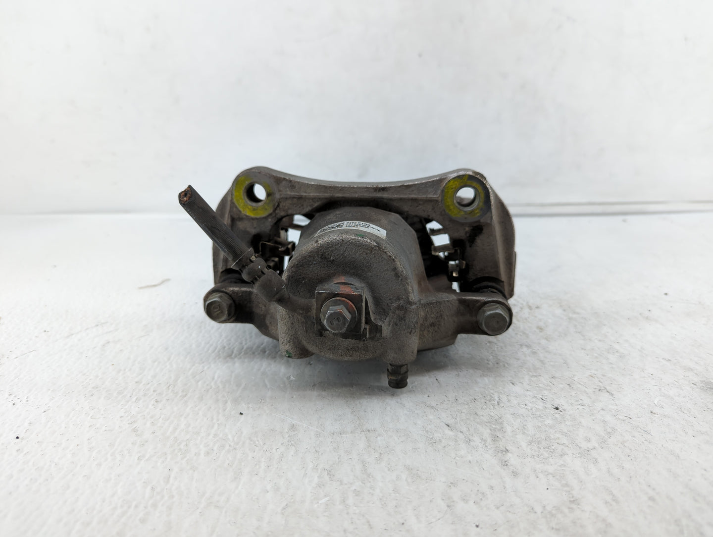 2016-2018 Chevrolet Cruze Front Driver Left Brake Caliper - Oemusedautoparts1.com