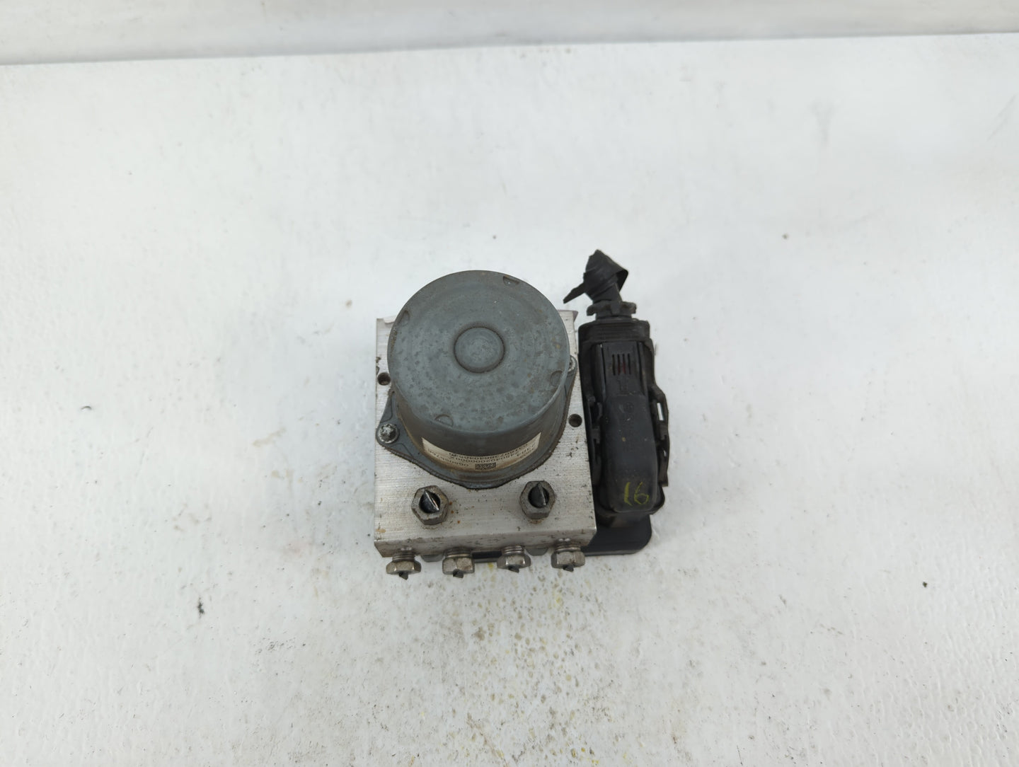 2016 Chevrolet Cruze ABS Pump Control Module Replacement P/N:39042384 39064664 Fits OEM Used Auto Parts - Oemusedautoparts1.