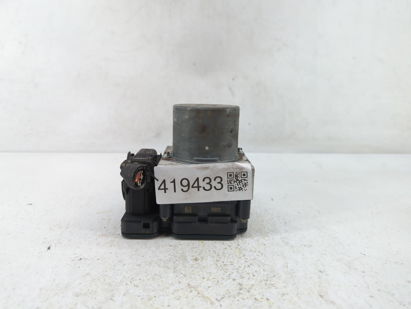 2016 Chevrolet Cruze ABS Pump Control Module Replacement P/N:39042384 39064664 Fits OEM Used Auto Parts - Oemusedautoparts1.