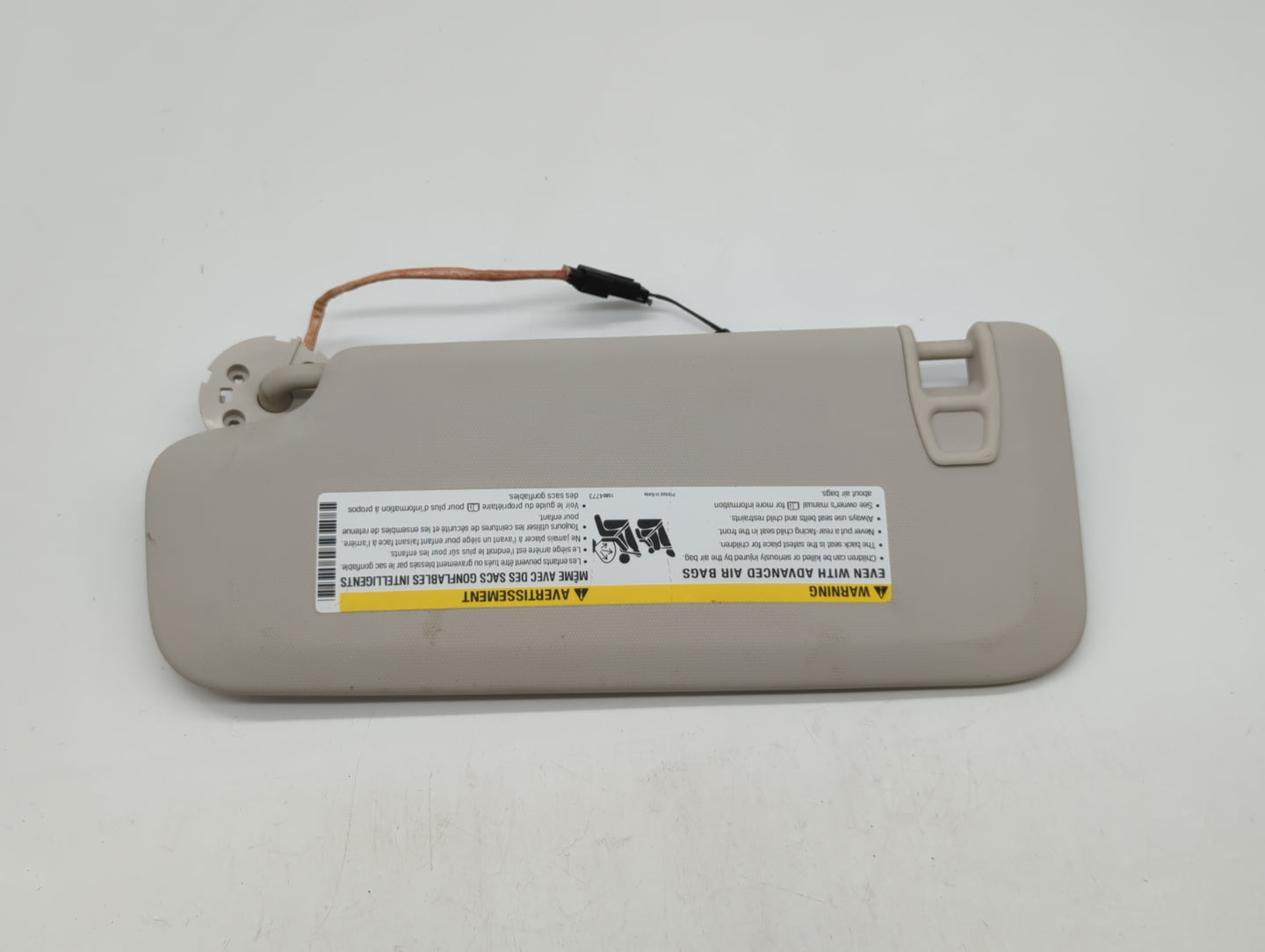 2016 Chevrolet Cruze Sun Visor Shade Replacement Passenger Right Mirror Fits OEM Used Auto Parts - Oemusedautoparts1.com