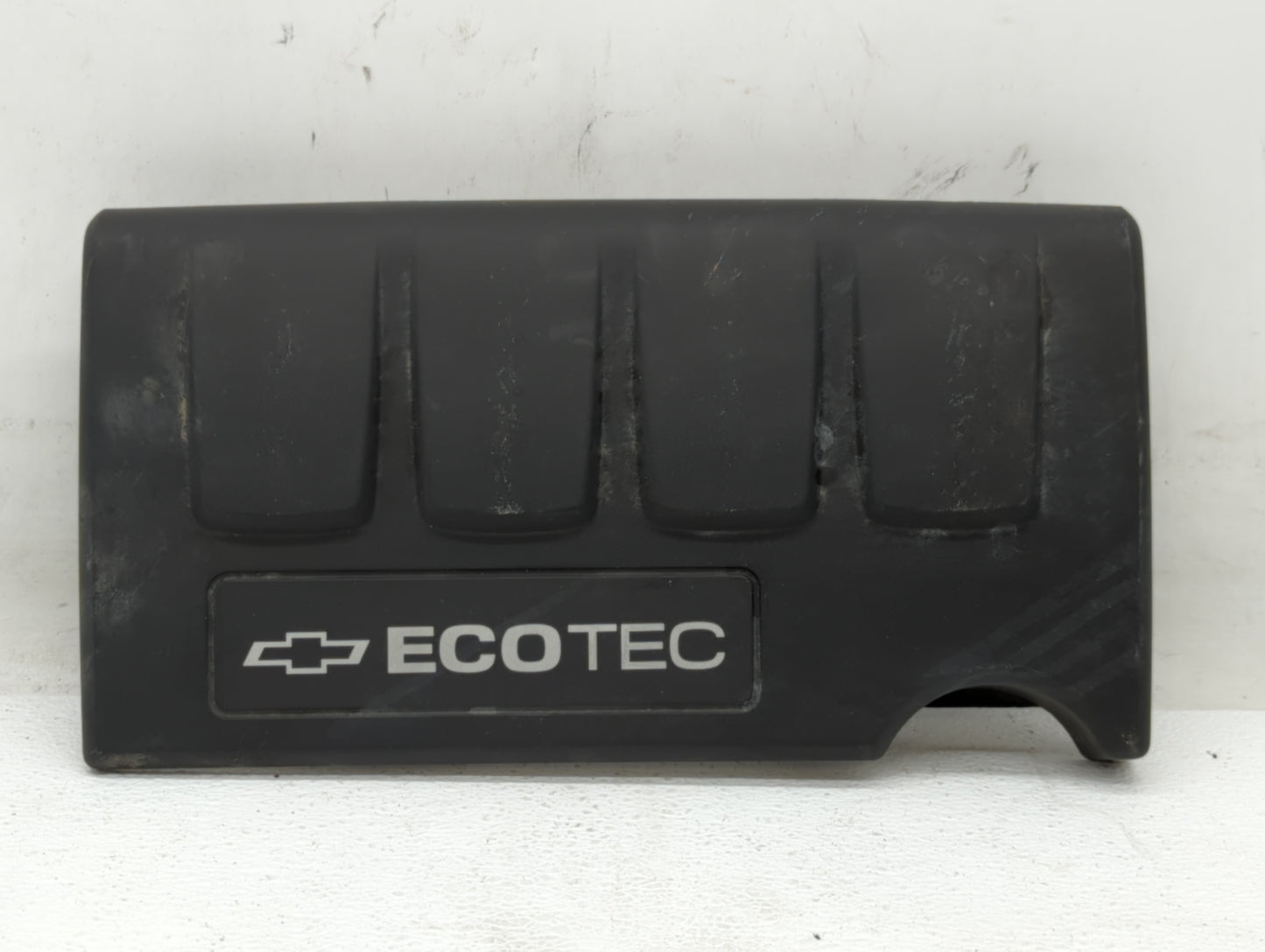 2016 Chevrolet Cruze Engine Cover - Oemusedautoparts1.com