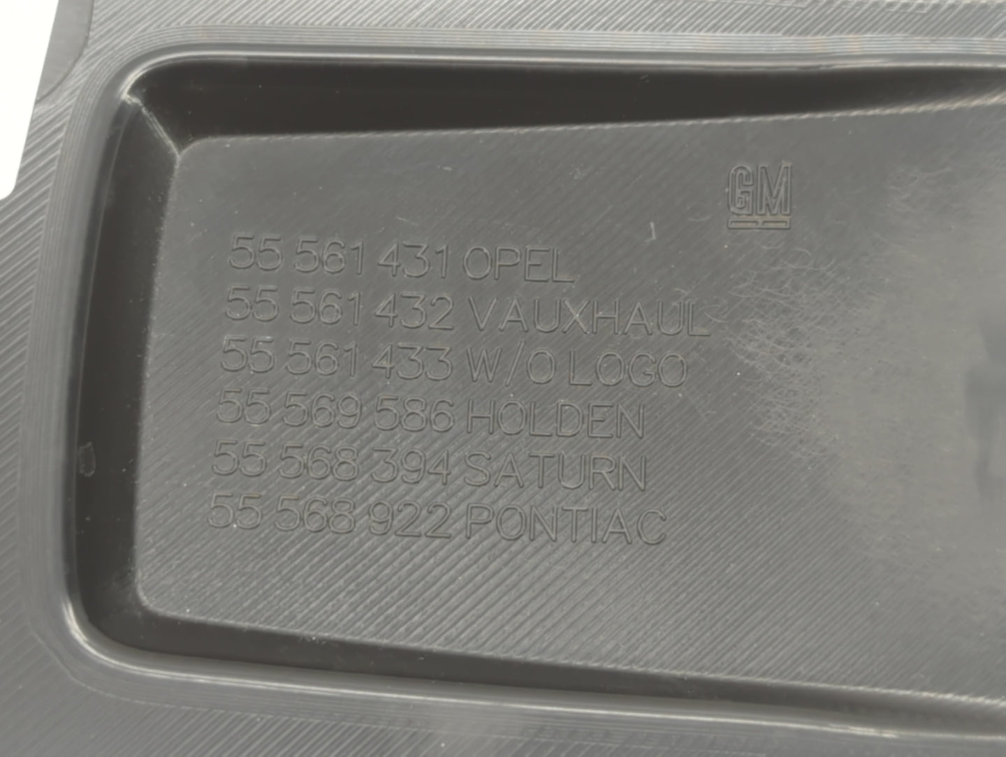 2016 Chevrolet Cruze Engine Cover - Oemusedautoparts1.com
