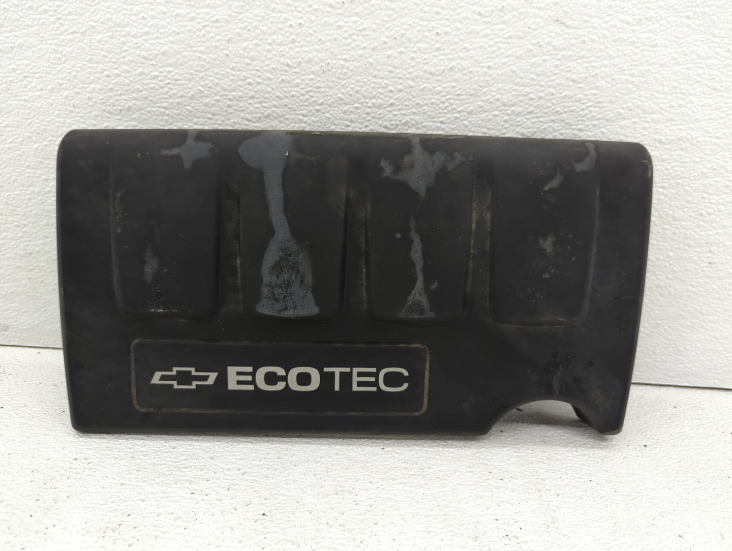 2016 Chevrolet Cruze Engine Cover - Oemusedautoparts1.com