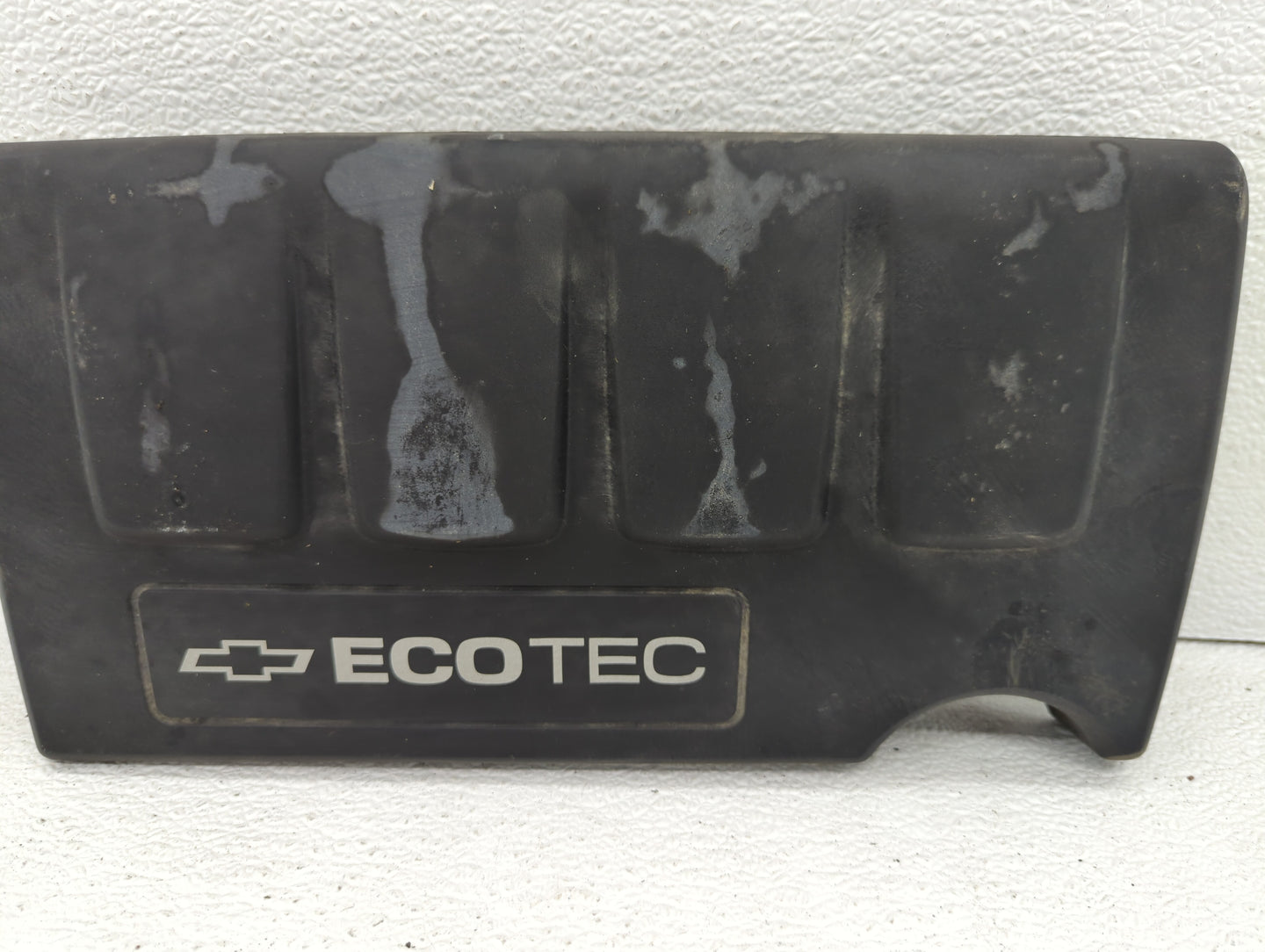 2016 Chevrolet Cruze Engine Cover - Oemusedautoparts1.com