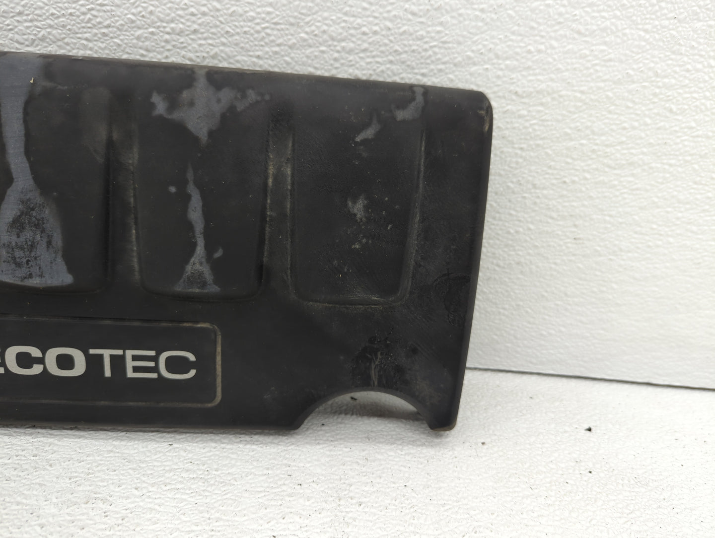 2016 Chevrolet Cruze Engine Cover - Oemusedautoparts1.com