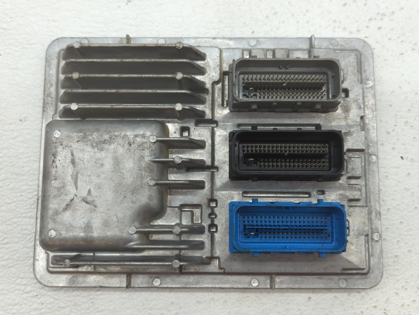 2016 Chevrolet Cruze PCM Engine Control Computer ECU ECM PCU OEM P/N:12675580 12672502, 12676591, 12669511, 12607096 Fits OE