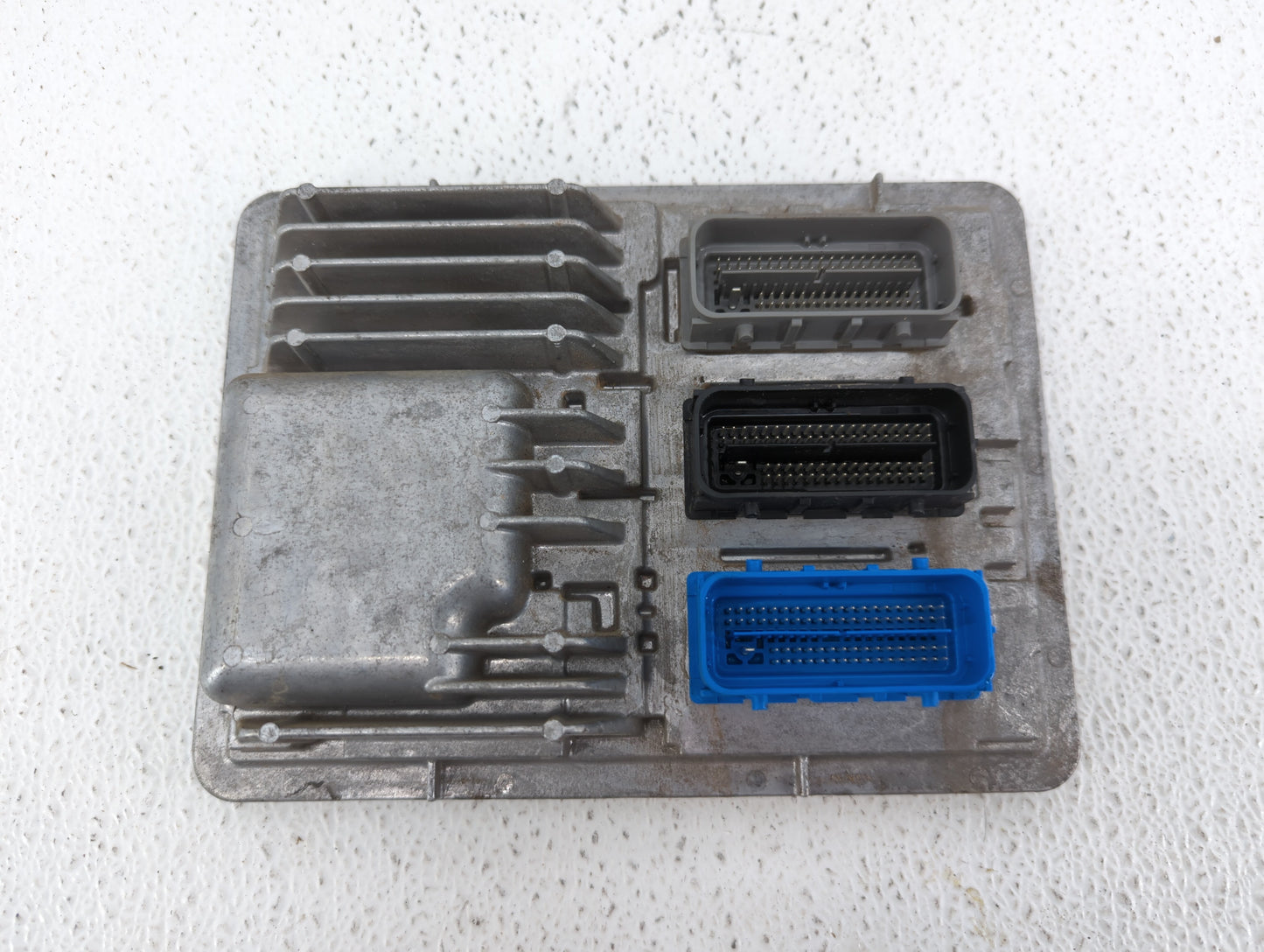 2016 Chevrolet Cruze PCM Engine Control Computer ECU ECM PCU OEM P/N:12675580 12672502, 12676591, 12669511, 12607096 Fits OE