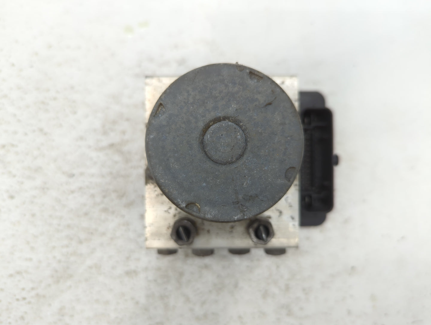2016 Chevrolet Cruze ABS Pump Control Module Replacement P/N:39042384 39064664 Fits OEM Used Auto Parts - Oemusedautoparts1.