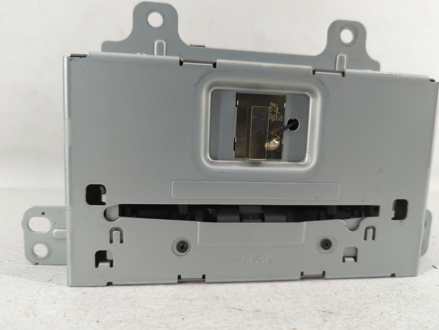 2015-2016 Chevrolet Cruze Am Fm Cd Player Radio Receiver - Oemusedautoparts1.com