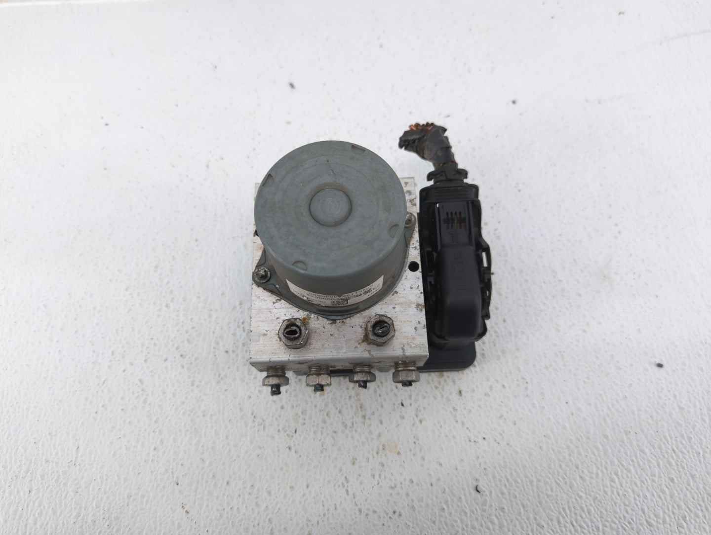 2016 Chevrolet Cruze ABS Pump Control Module Replacement P/N:065050766 Fits OEM Used Auto Parts - Oemusedautoparts1.com