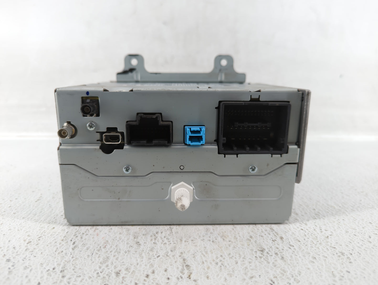 2016-2016 Chevrolet Cruze Am Fm Cd Player Radio Receiver - Oemusedautoparts1.com