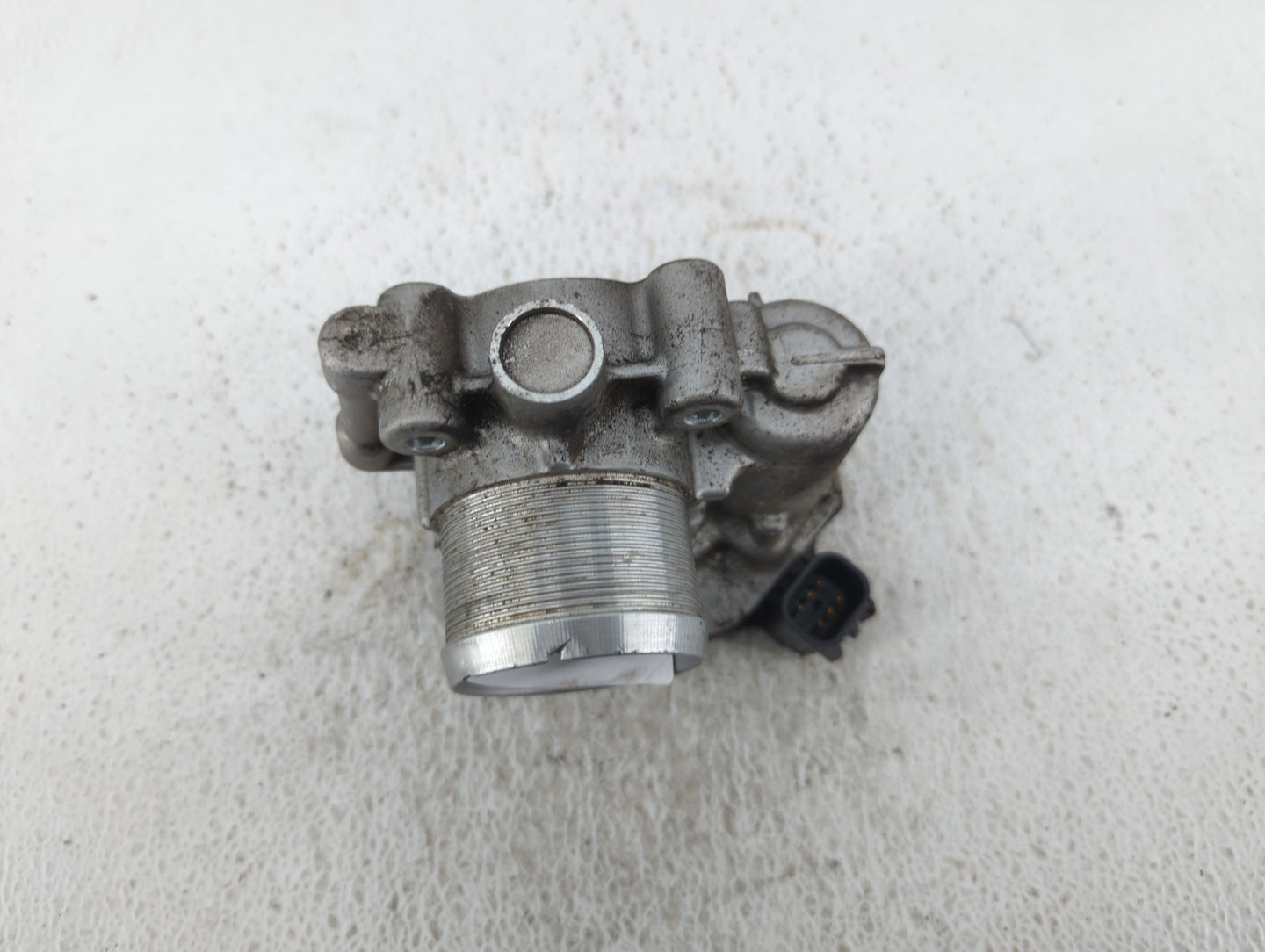 2011-2016 Chevrolet Cruze Throttle Body P/N:55565489 Fits Fits 2011 2012 2013 2014 2015 2016 2017 2018 2019 2020 2021 OEM Us