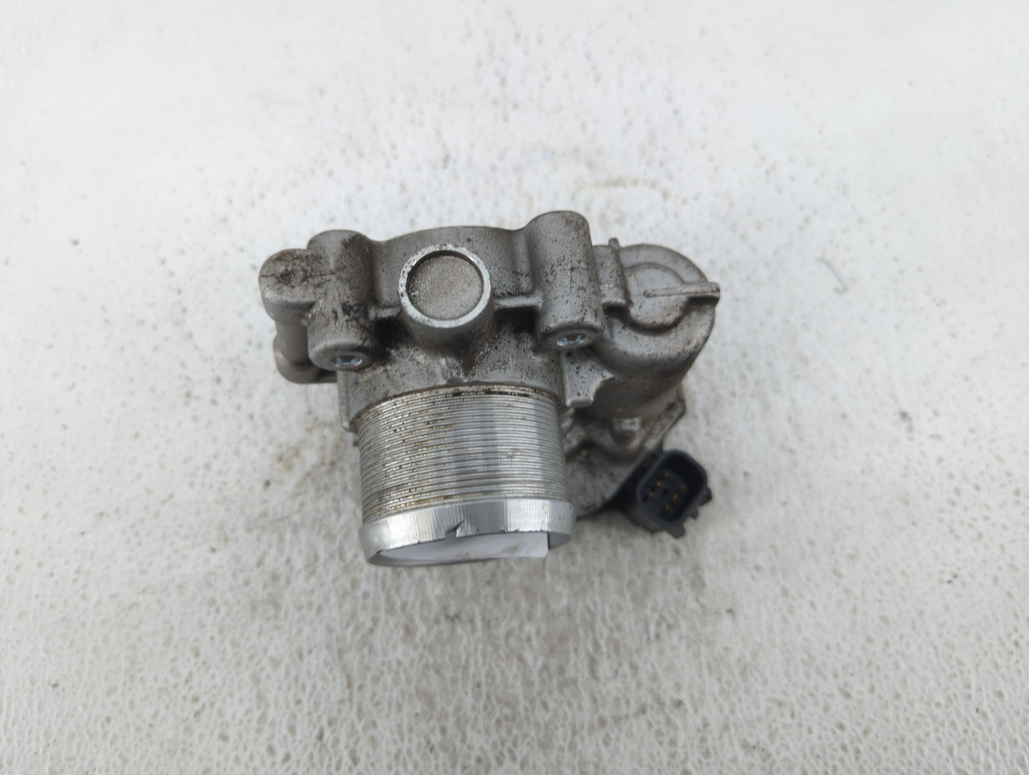 2011-2016 Chevrolet Cruze Throttle Body P/N:55565489 Fits Fits 2011 2012 2013 2014 2015 2016 2017 2018 2019 2020 2021 OEM Us