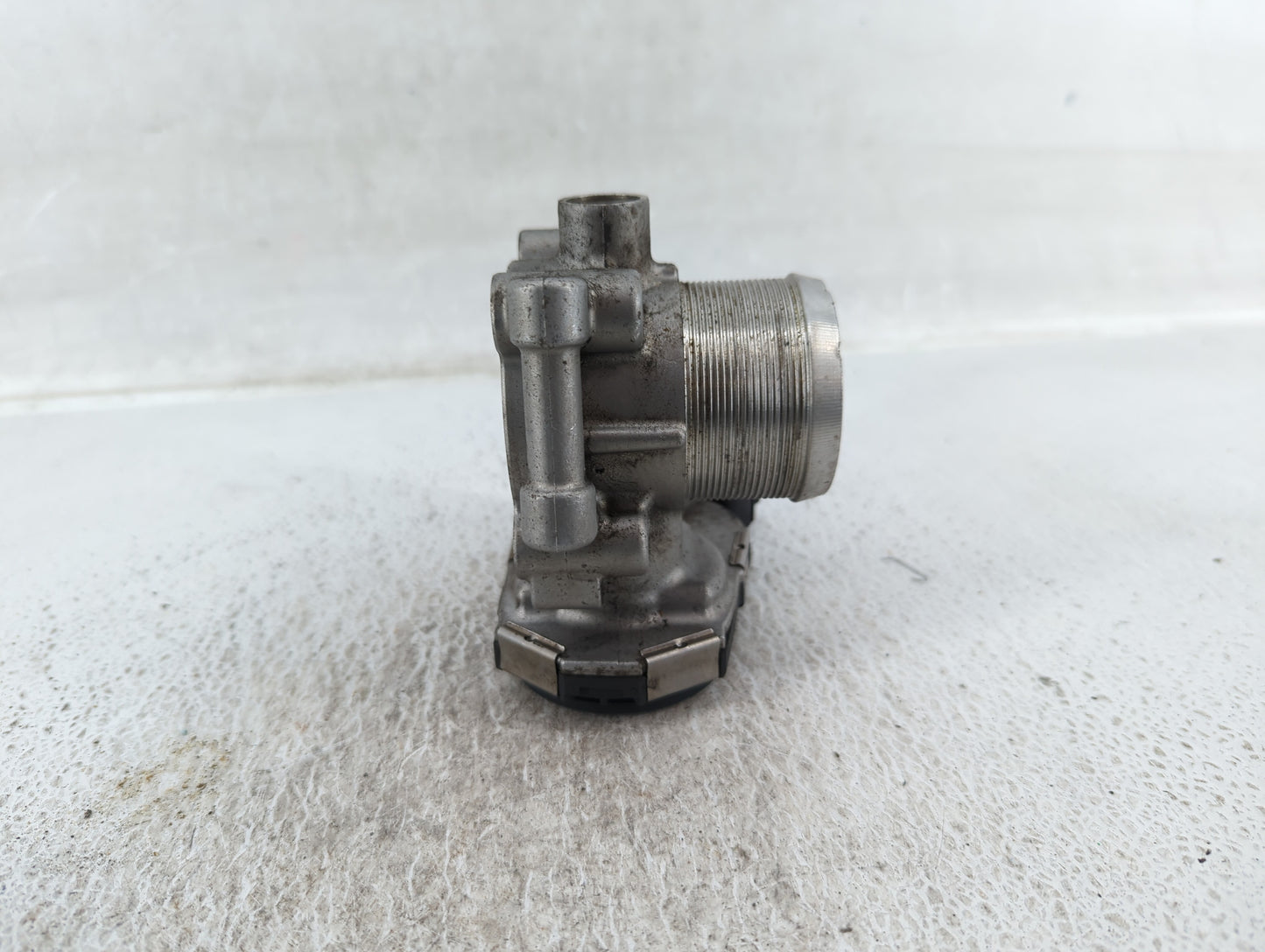 2011-2016 Chevrolet Cruze Throttle Body P/N:55565489 Fits Fits 2011 2012 2013 2014 2015 2016 2017 2018 2019 2020 2021 OEM Us