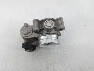 2016-2017 Chevrolet Cruze Throttle Body Fits Fits 2016 2017 2018 2019 OEM Used Auto Parts
