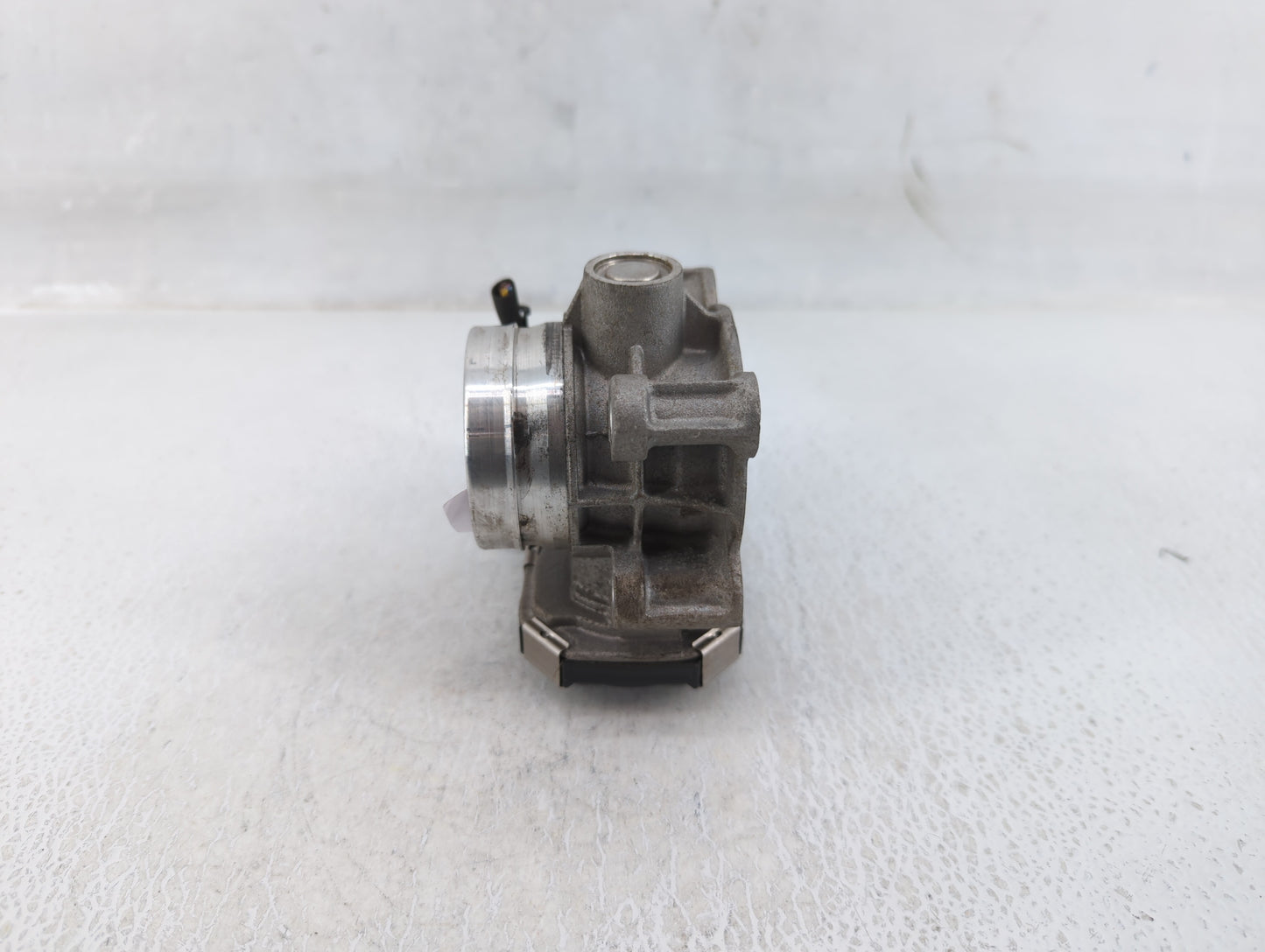 2016-2017 Chevrolet Cruze Throttle Body Fits Fits 2016 2017 2018 2019 OEM Used Auto Parts - Oemusedautoparts1.com