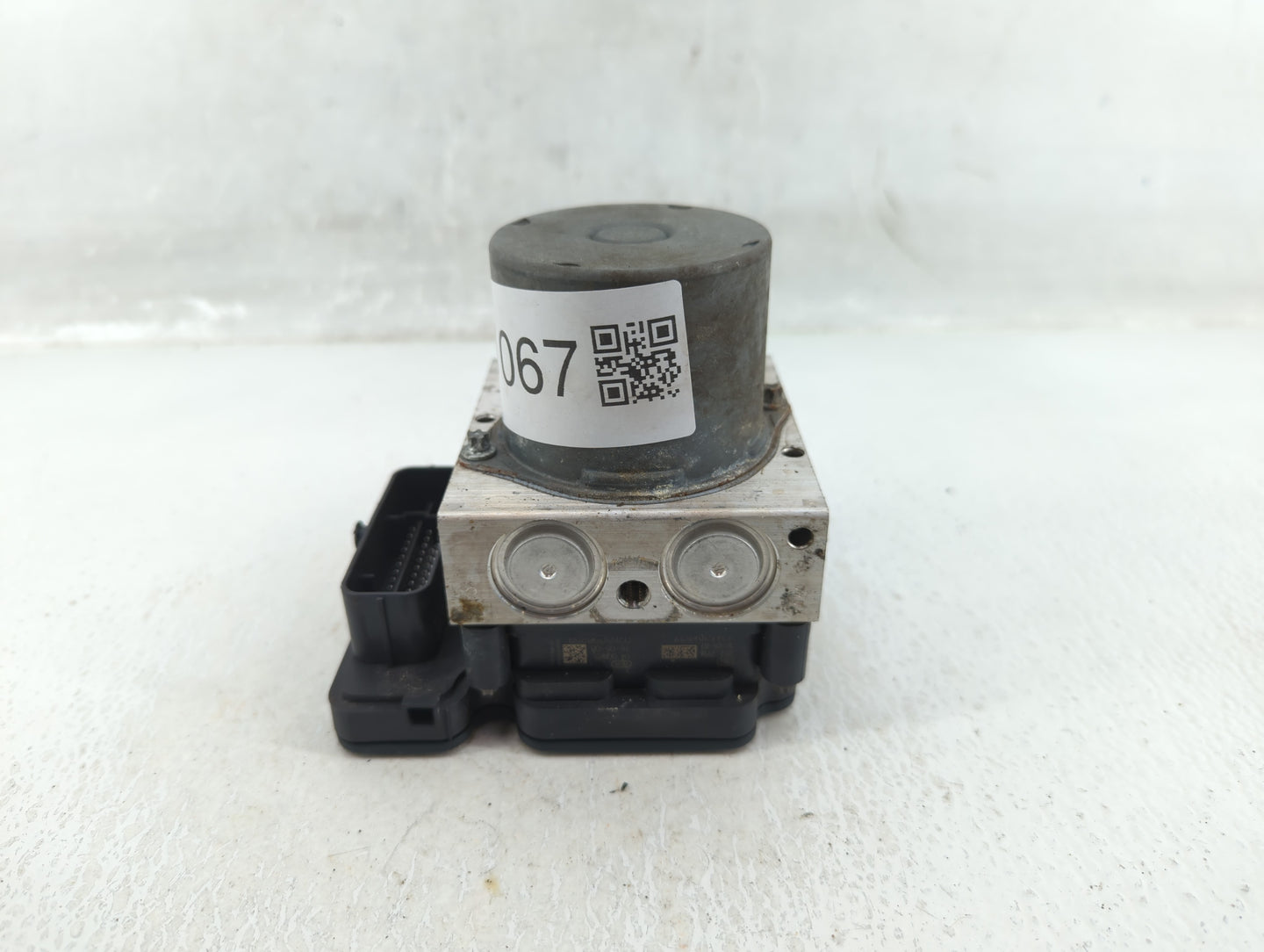 2016 Chevrolet Cruze ABS Pump Control Module Replacement P/N:39042384 065055766, 065050766 Fits OEM Used Auto Parts - Oemuse