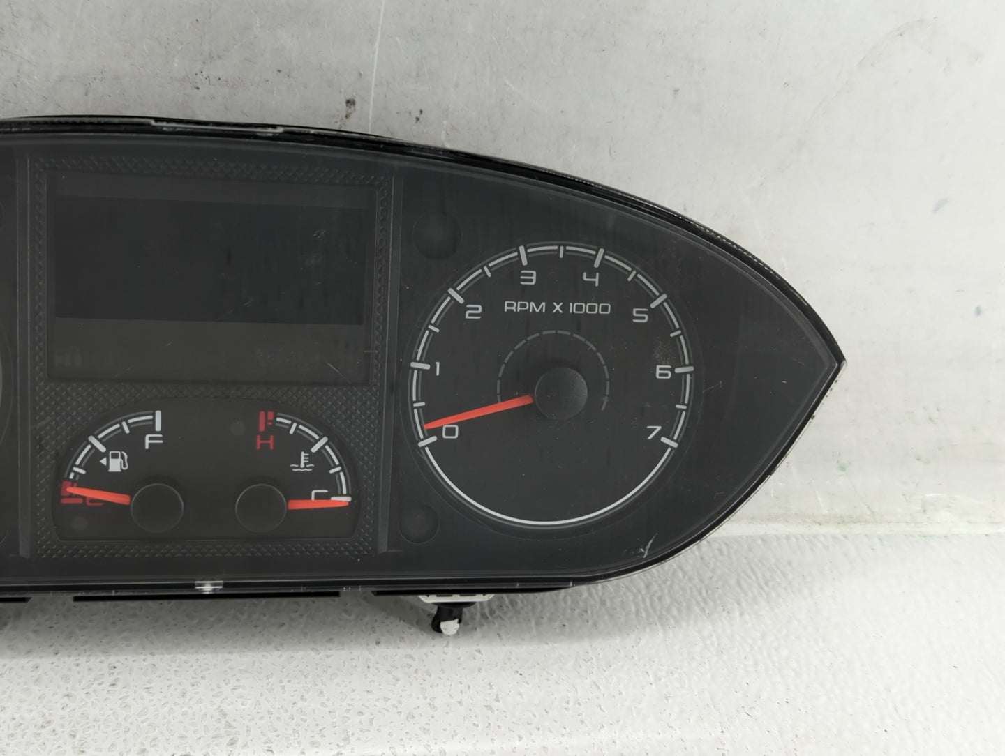 2015-2016 Chevrolet Cruze Instrument Cluster Speedometer Gauges P/N:68472804AB Fits Fits 2015 2016 OEM Used Auto Parts - Oem