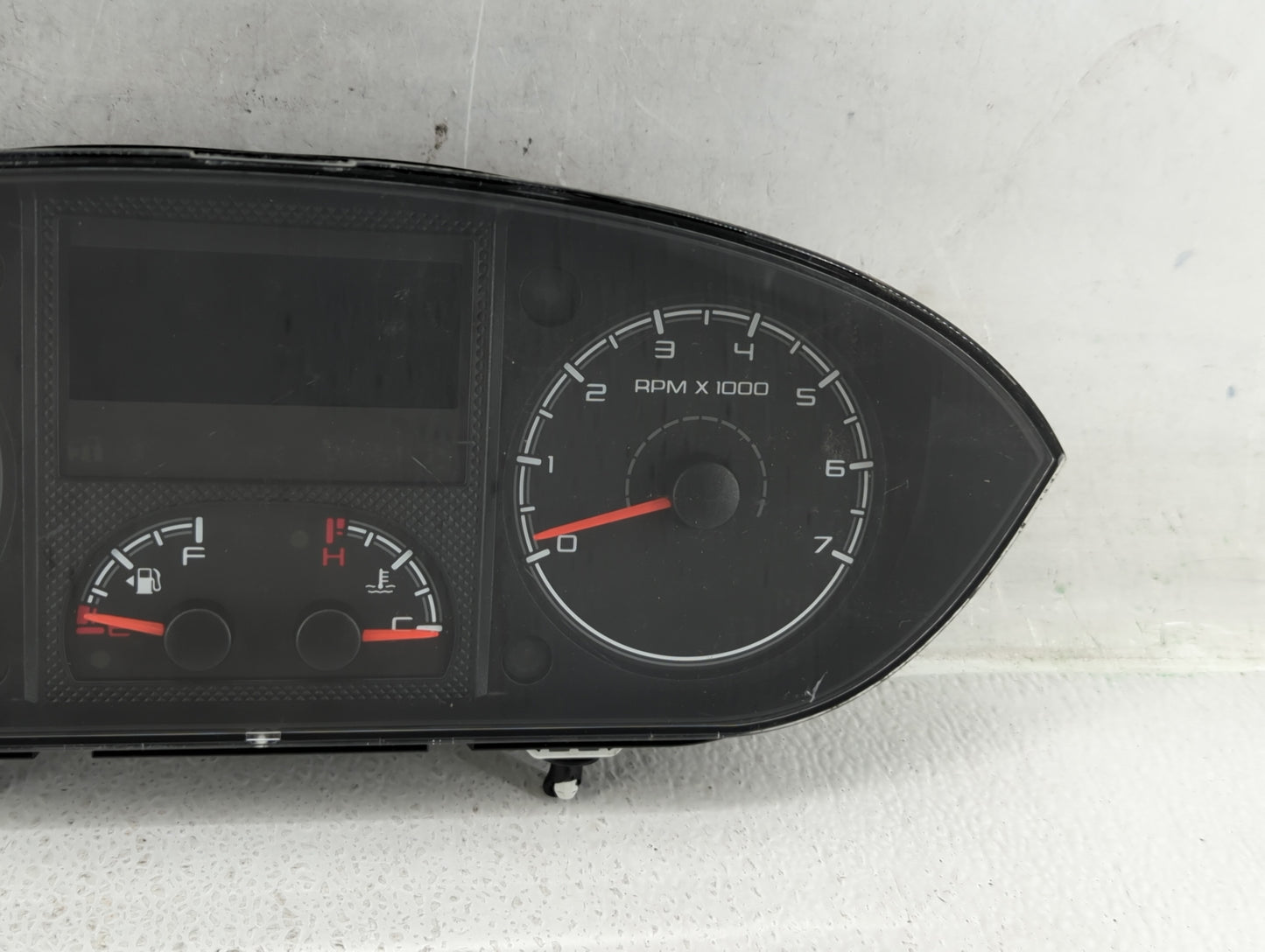 2015-2016 Chevrolet Cruze Instrument Cluster Speedometer Gauges P/N:68472804AB Fits Fits 2015 2016 OEM Used Auto Parts - Oem