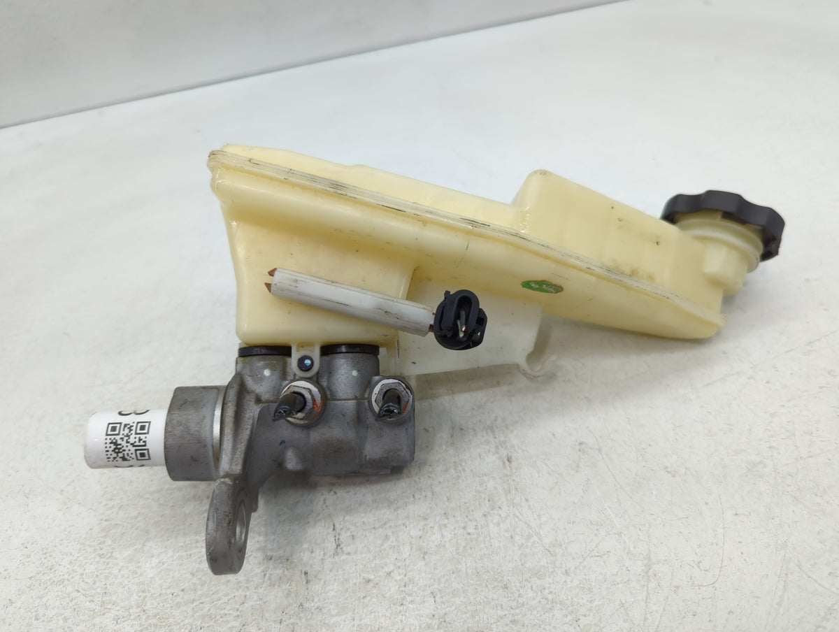 2016-2019 Chevrolet Cruze Brake Master Cylinder 609983 - Oemusedautoparts1.com