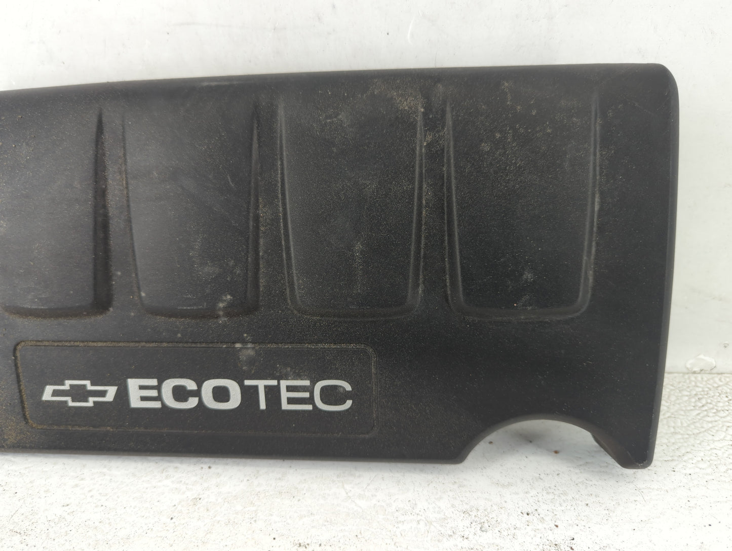 2016 Chevrolet Cruze Limited Engine Cover - Oemusedautoparts1.com