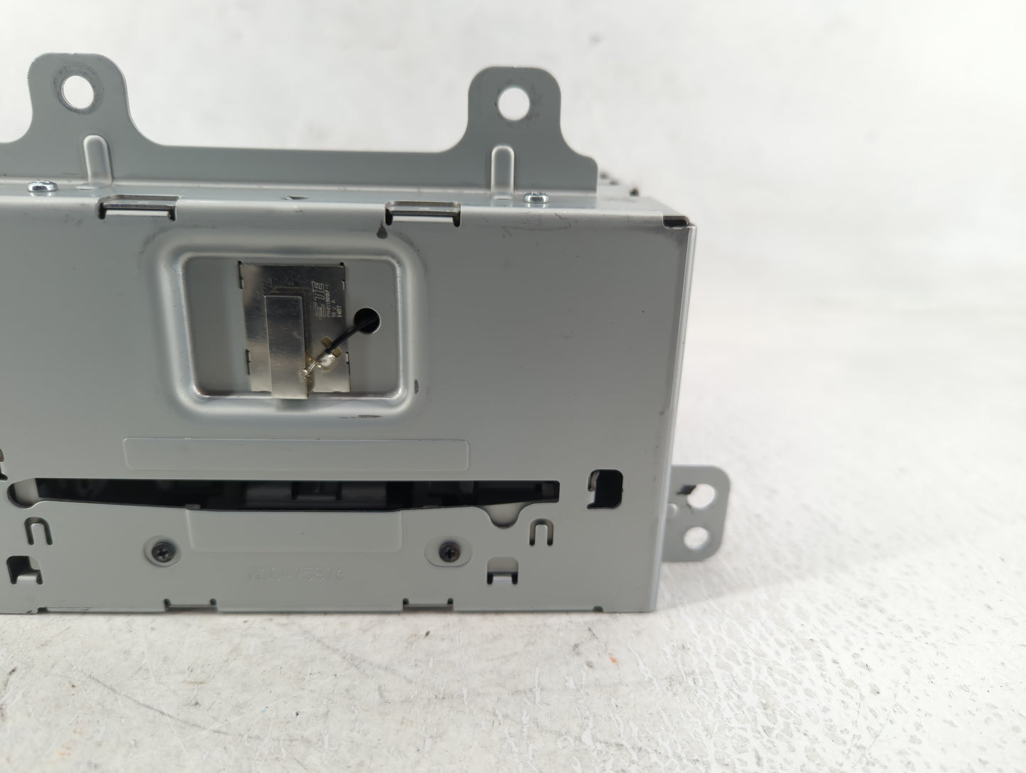 2015-2016 Chevrolet Cruze Am Fm Cd Player Radio Receiver - Oemusedautoparts1.com