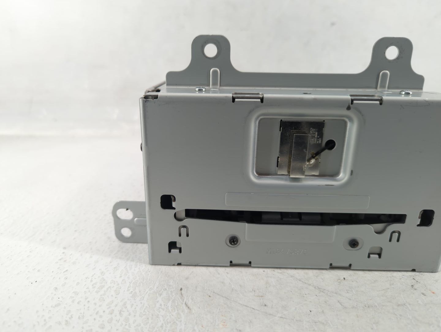 2015-2016 Chevrolet Cruze Am Fm Cd Player Radio Receiver - Oemusedautoparts1.com