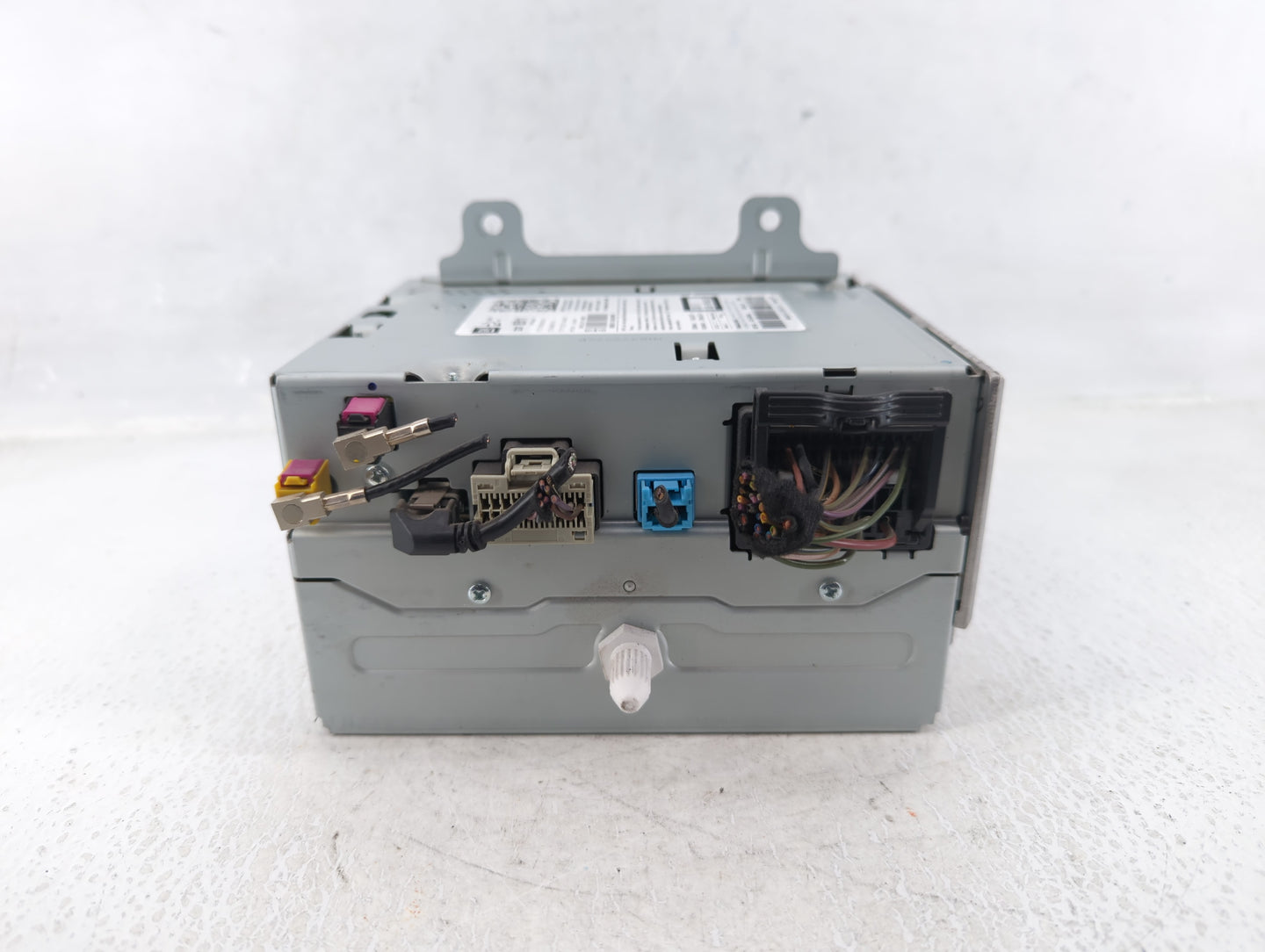 2015-2016 Chevrolet Cruze Am Fm Cd Player Radio Receiver - Oemusedautoparts1.com