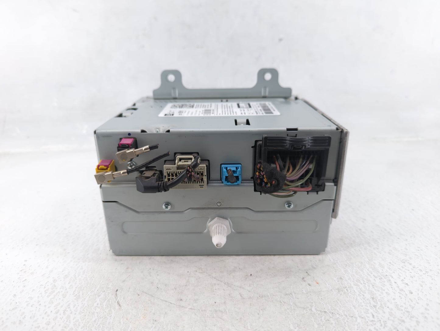 2015-2016 Chevrolet Cruze Am Fm Cd Player Radio Receiver - Oemusedautoparts1.com